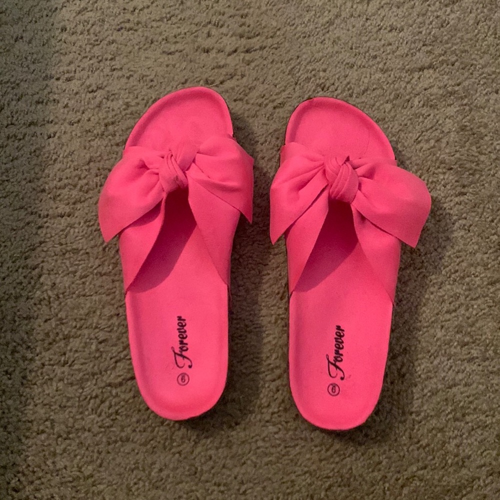 Pink bow slides